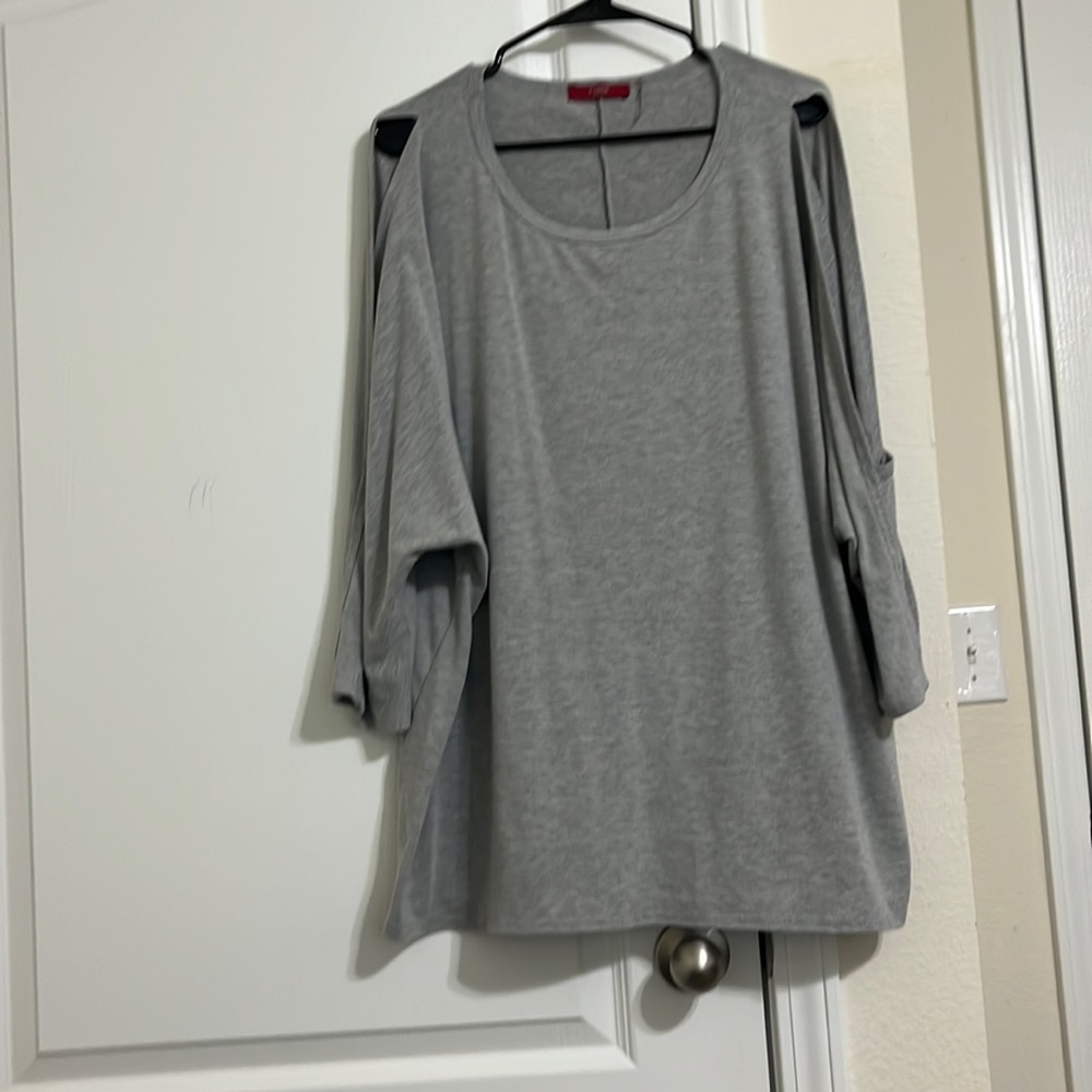 Cyrus 3X Shirt